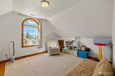 625 E Hazel Avenue , Burlington, WA 98233 - Photo 19