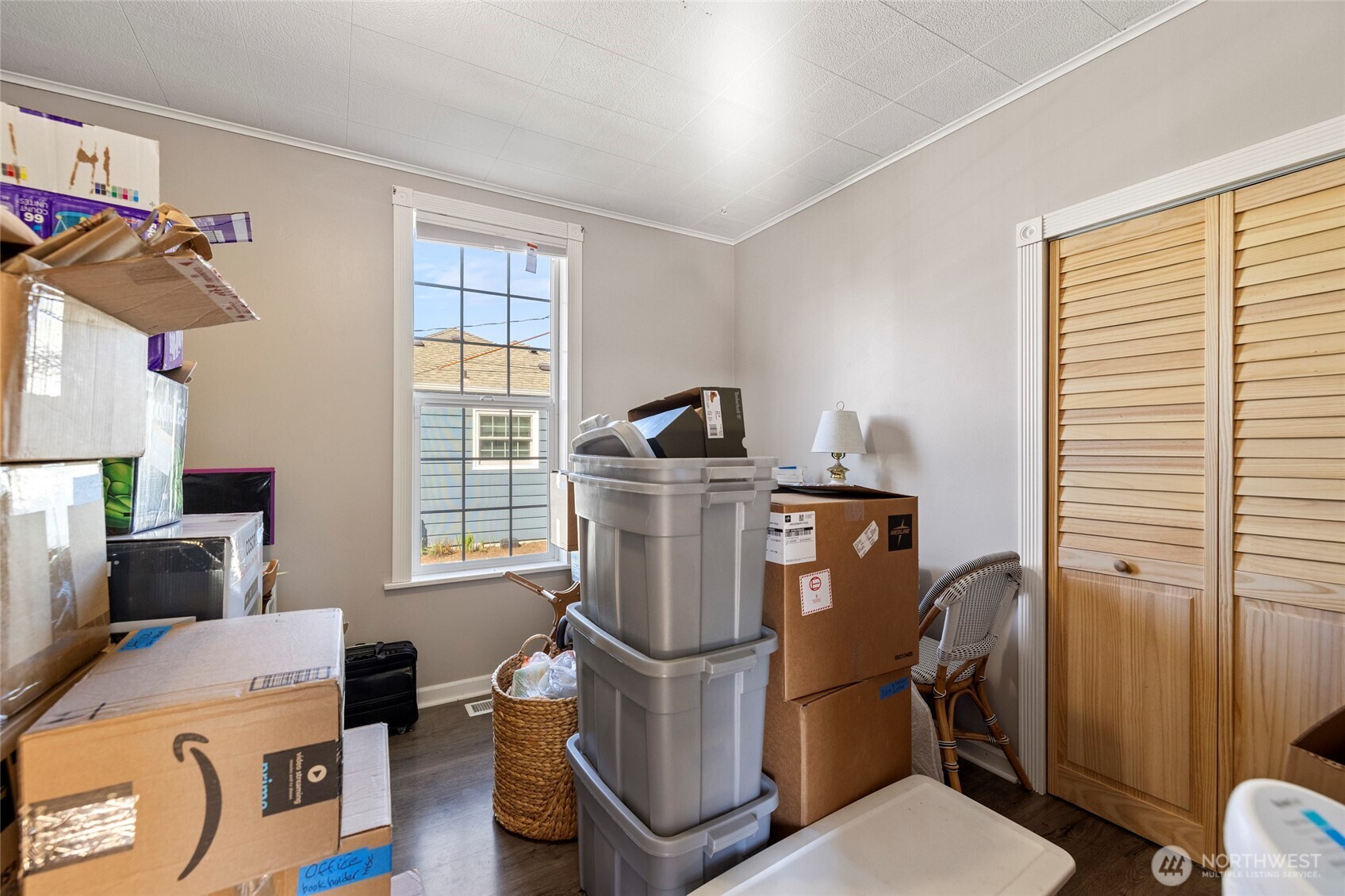 625 E Hazel Avenue , Burlington, WA 98233
