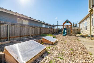 625 E Hazel Avenue , Burlington, WA 98233 - Photo 33
