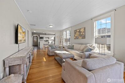 625 E Hazel Avenue , Burlington, WA 98233 - Photo 4