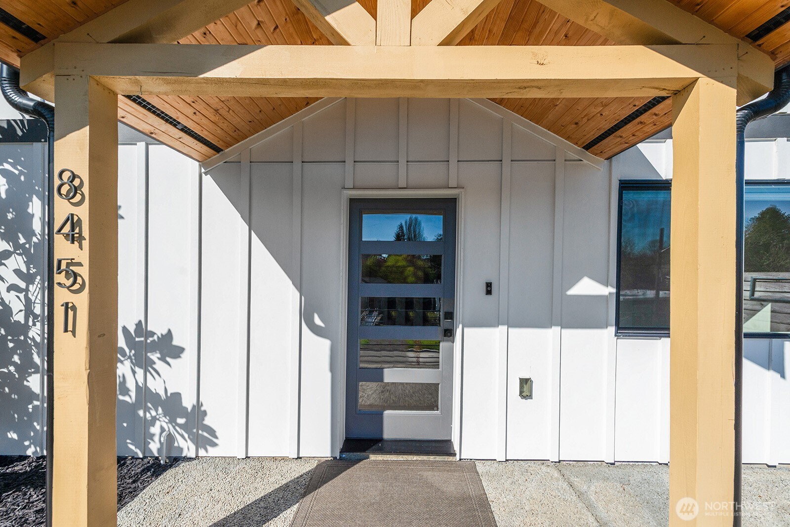 8451 18th Avenue SW, Seattle, WA 98106