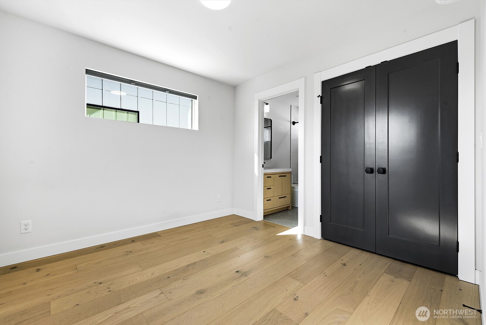 8451 18th Avenue SW, Seattle, WA 98106