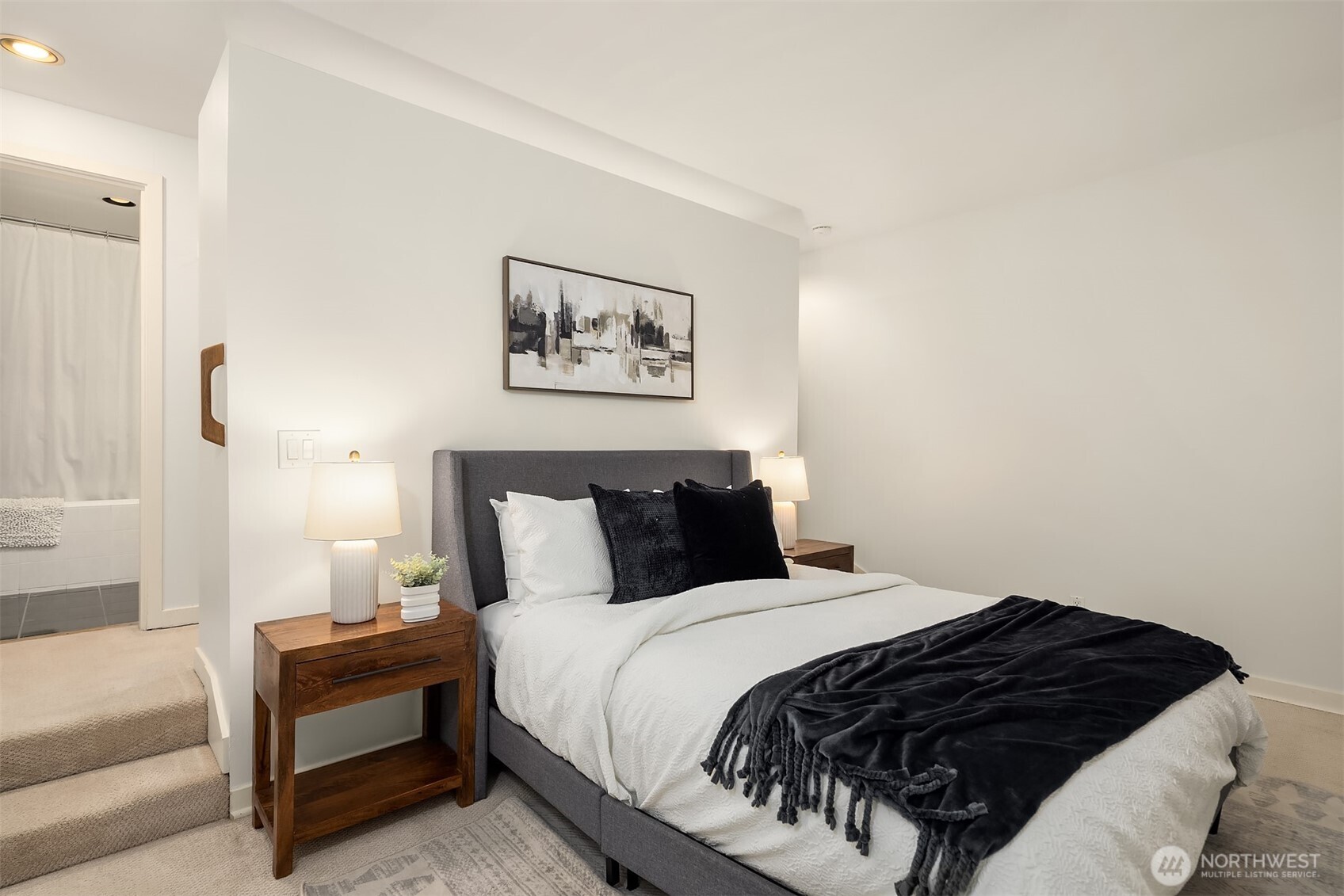 9039 NE Juanita Drive #305, Kirkland, WA 98034