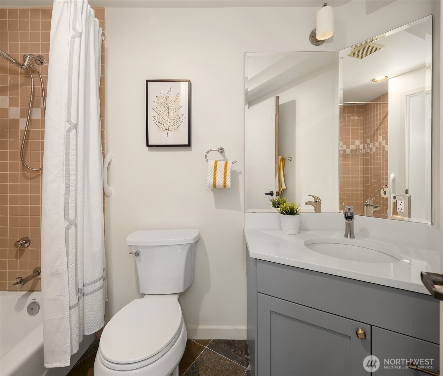 9039 NE Juanita Drive #305, Kirkland, WA 98034