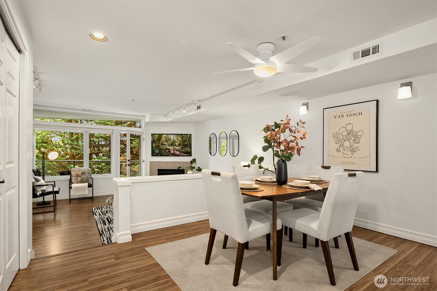 9039 NE Juanita Drive #305, Kirkland, WA 98034