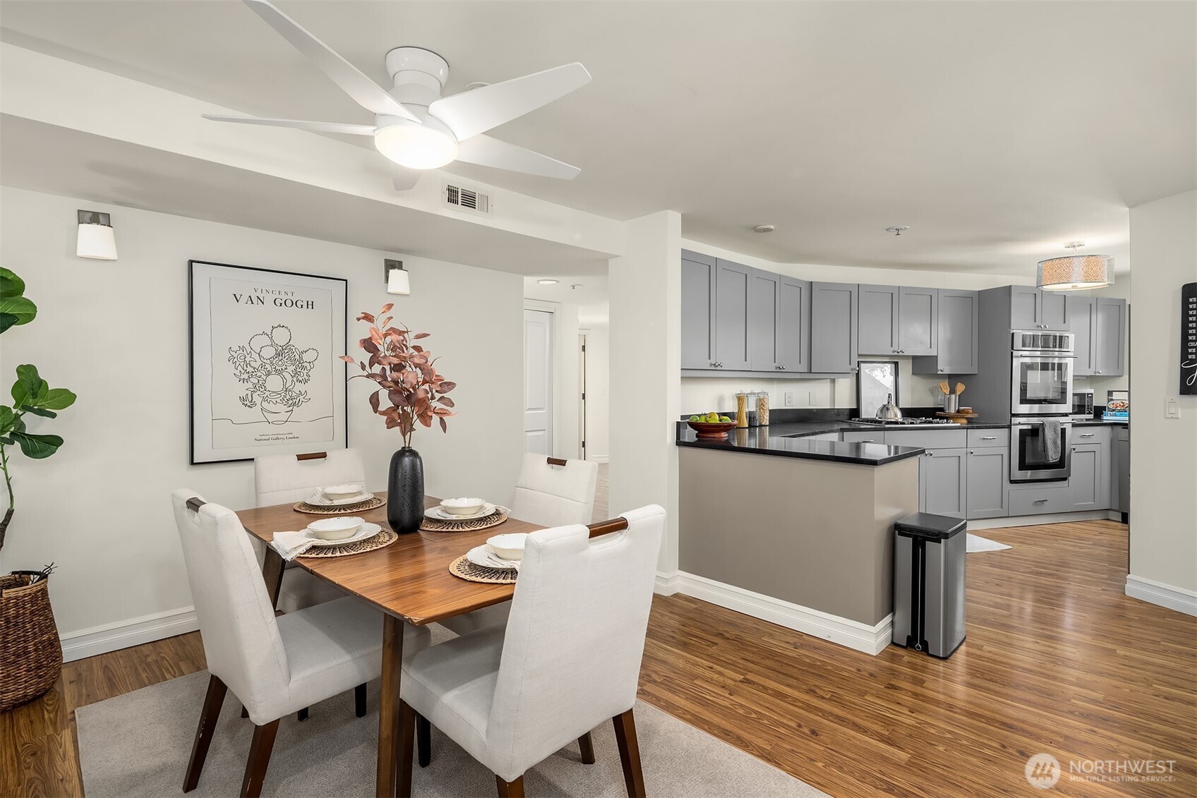 9039 NE Juanita Drive #305, Kirkland, WA 98034