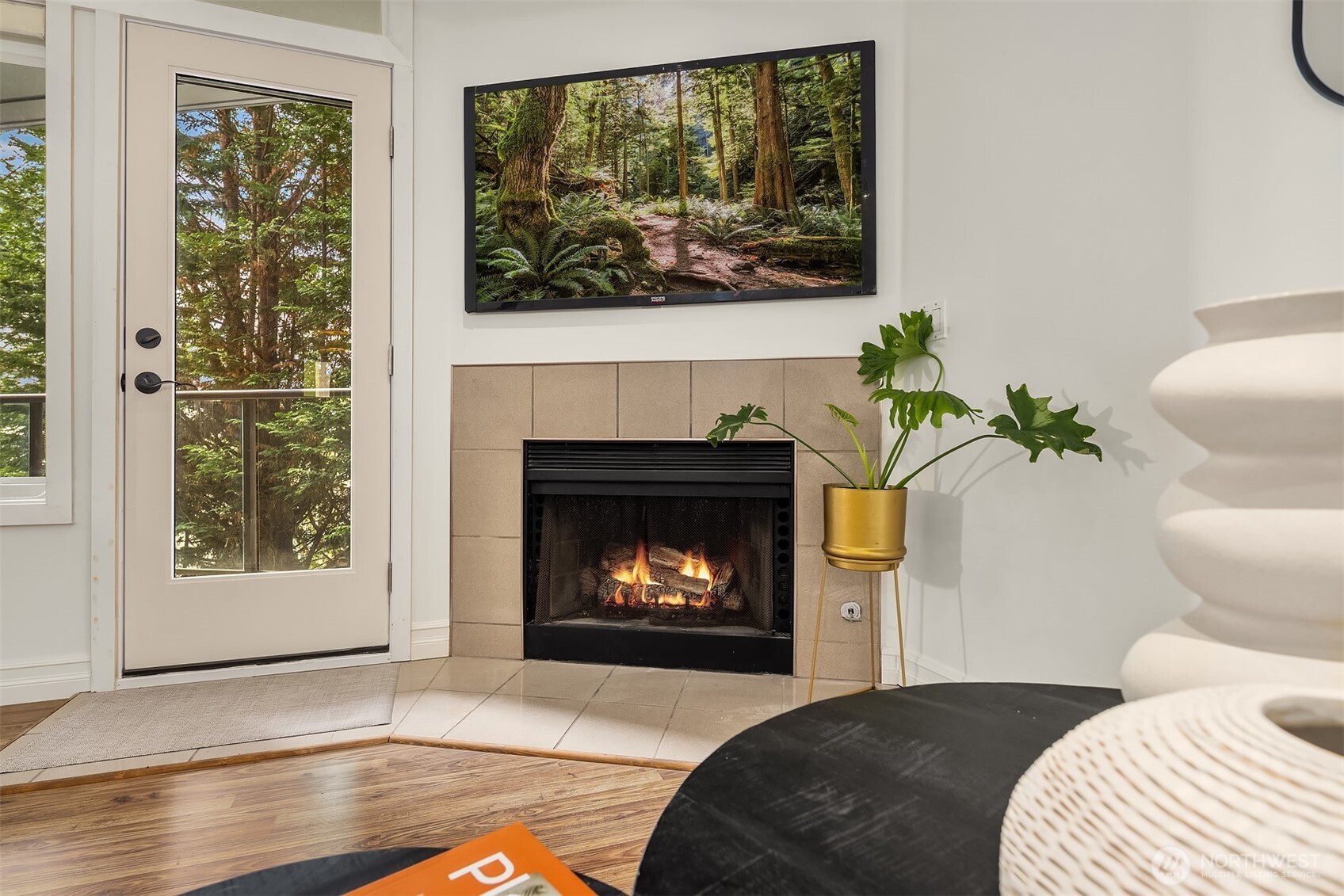 9039 NE Juanita Drive #305, Kirkland, WA 98034