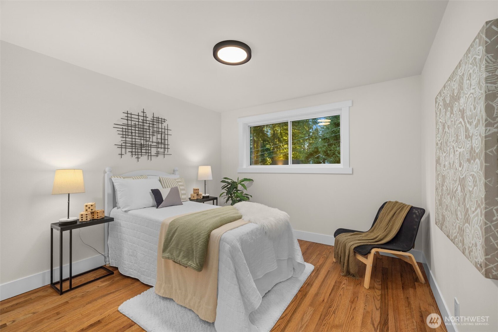 18330 47th Place NE, Lake Forest Park, WA 98155