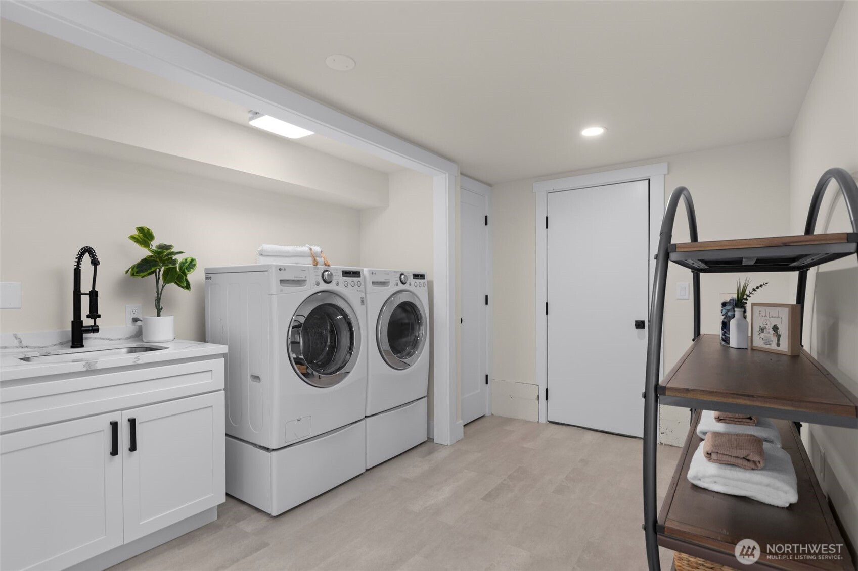 18330 47th Place NE, Lake Forest Park, WA 98155