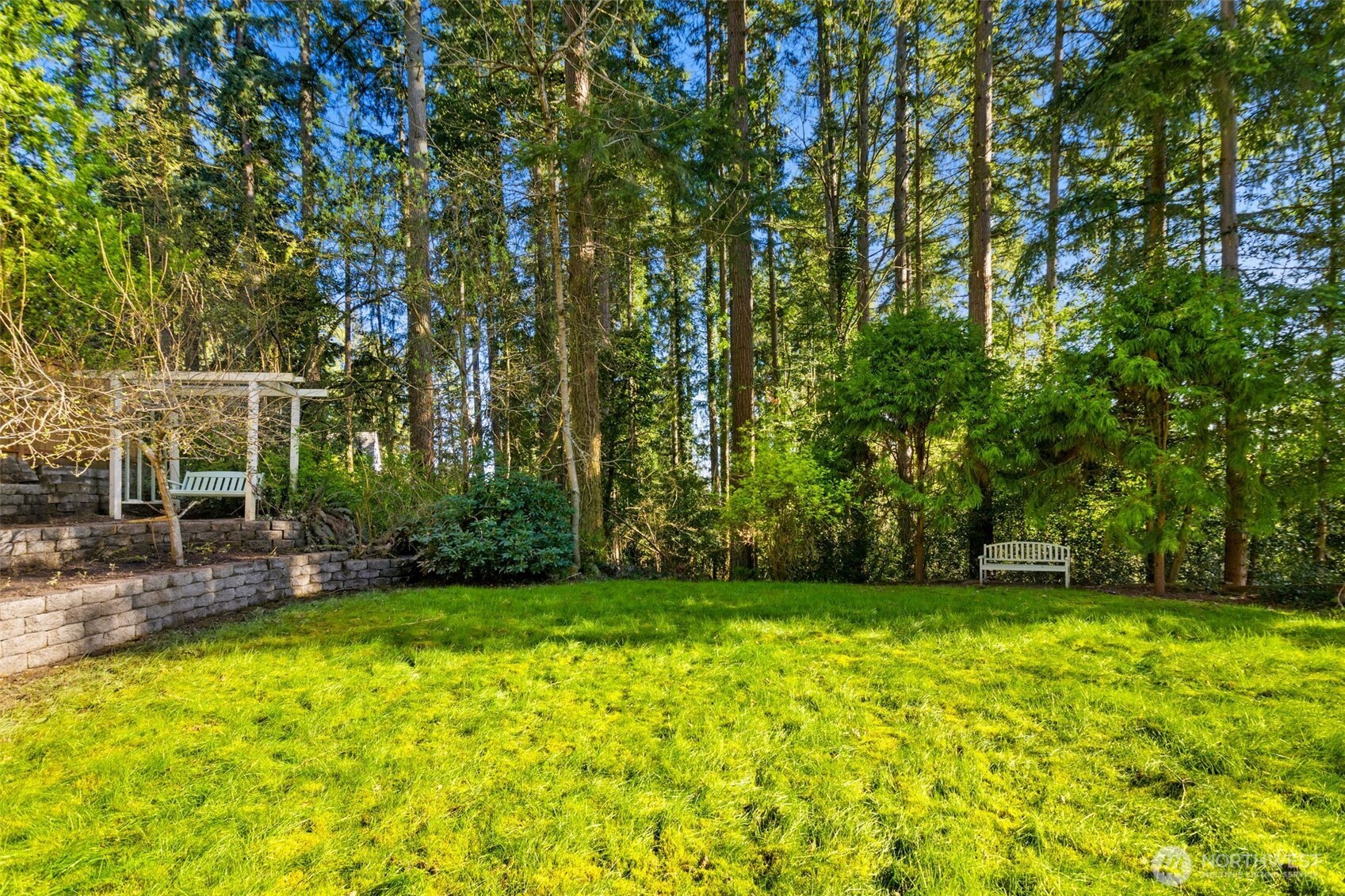 18330 47th Place NE, Lake Forest Park, WA 98155