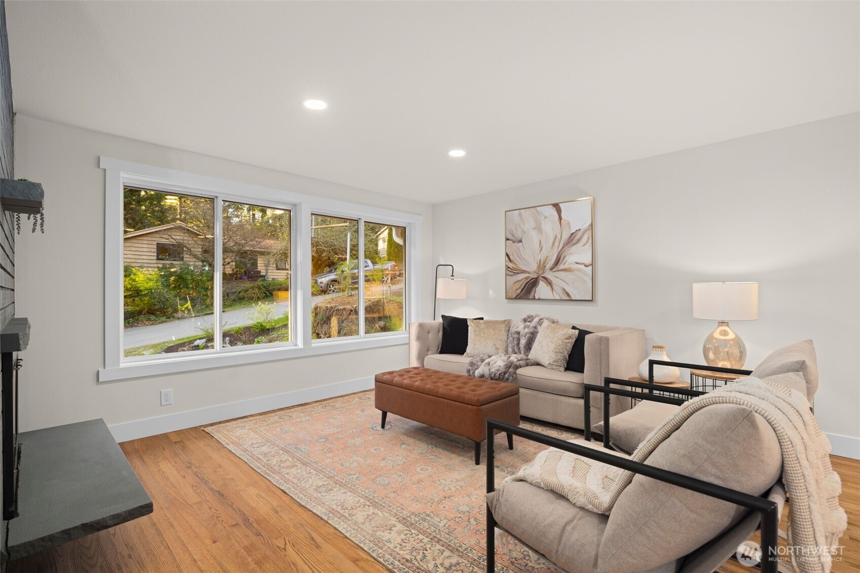 18330 47th Place NE, Lake Forest Park, WA 98155