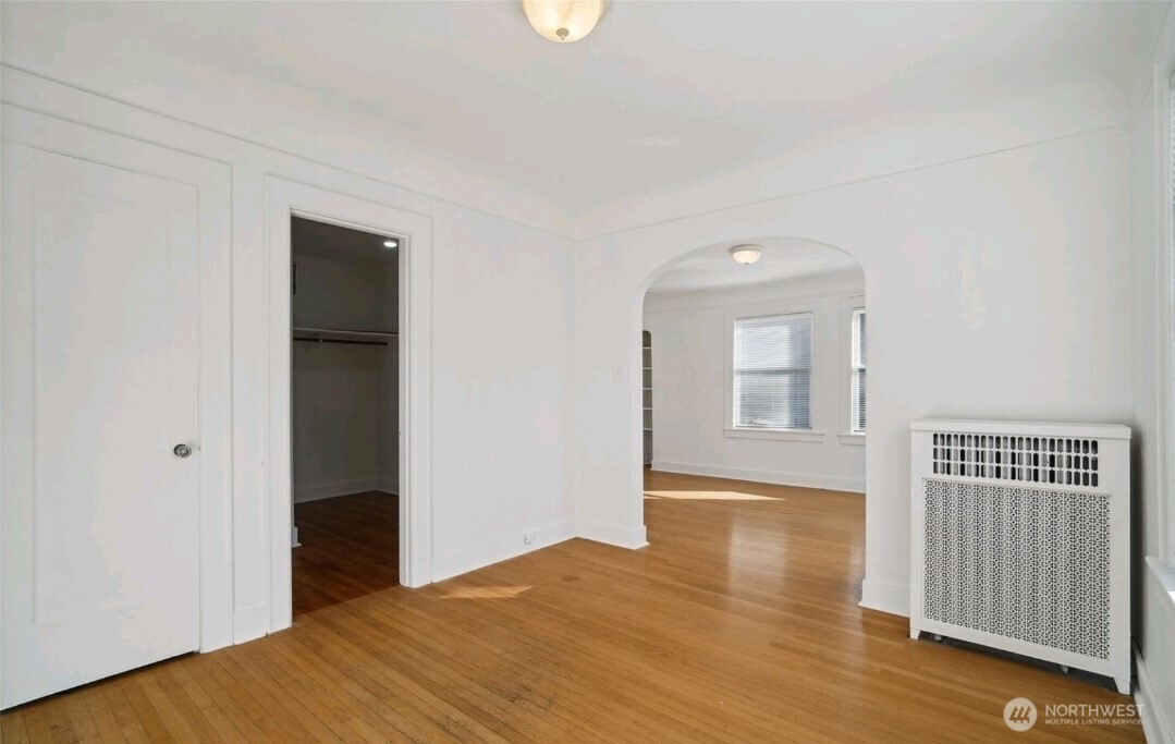 315 12th Avenue E, Seattle, WA 98102