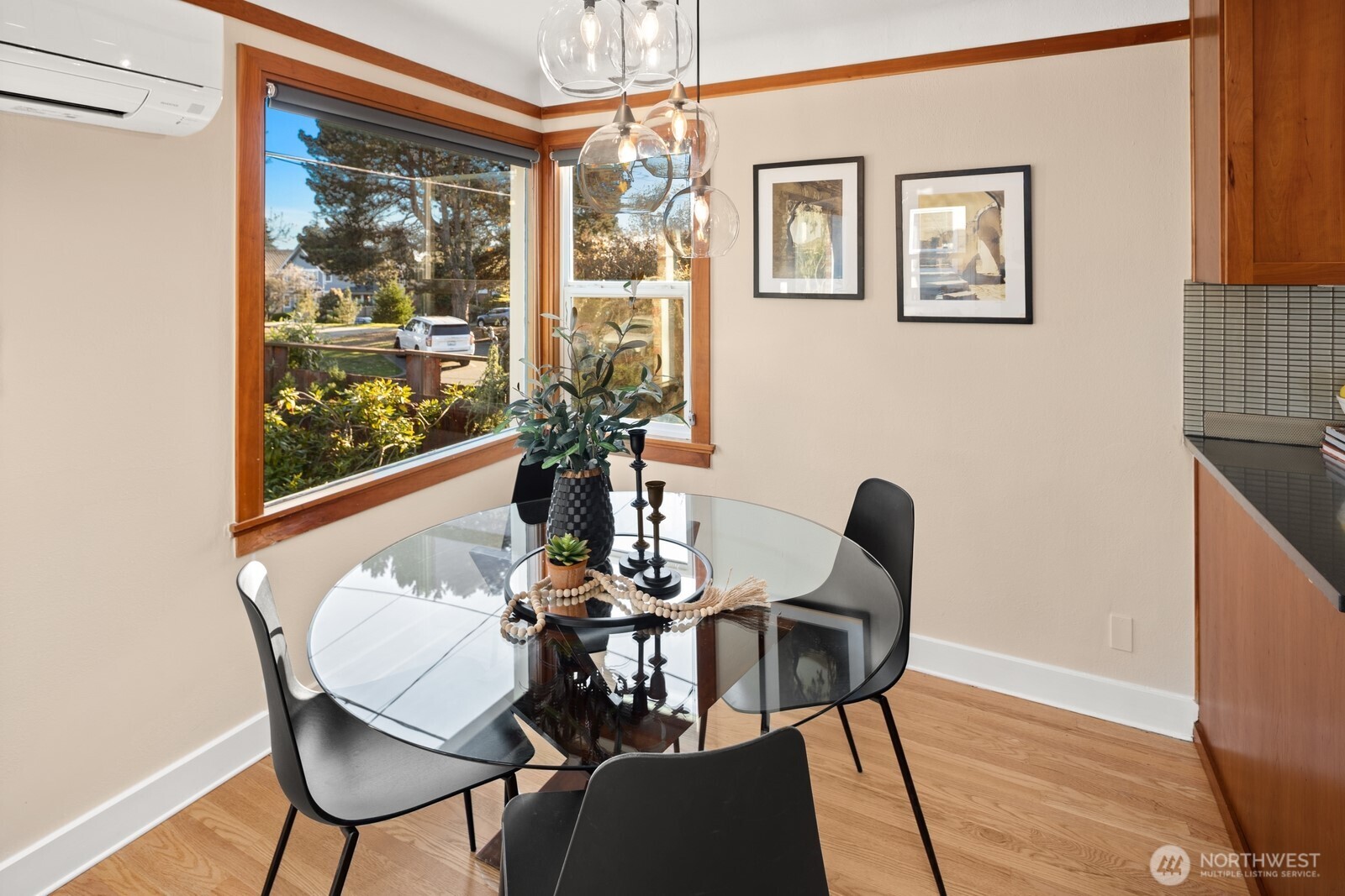 2106 NW 77th Street , Seattle, WA 98117