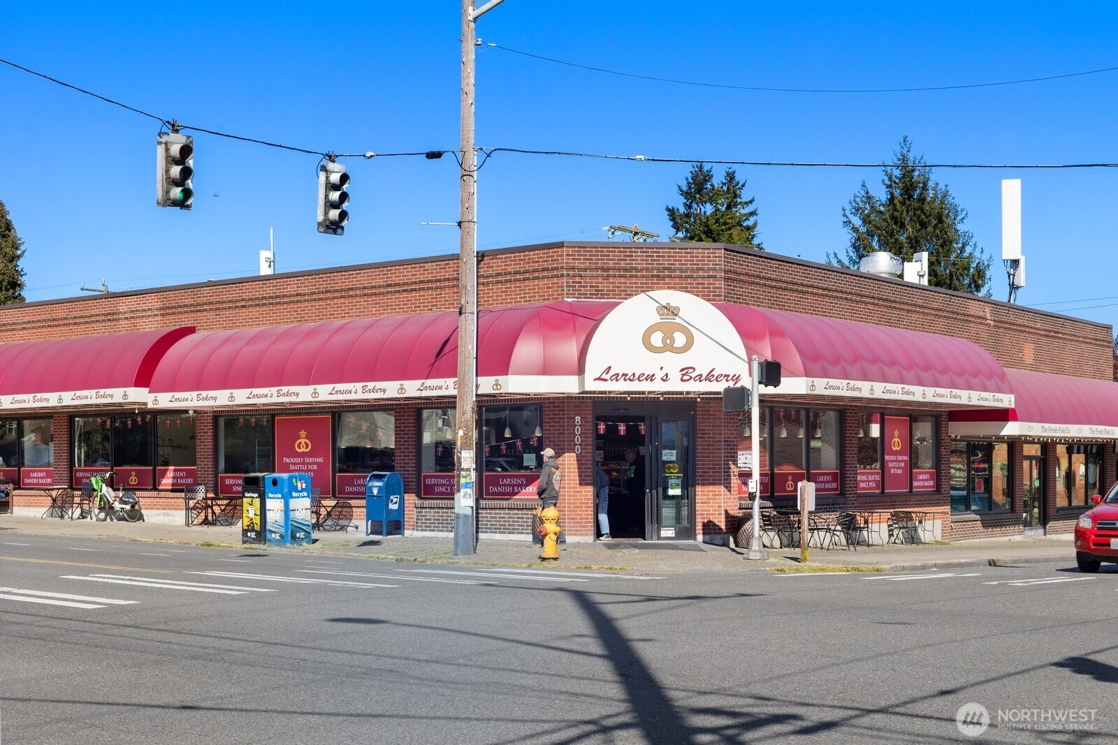 2106 NW 77th Street , Seattle, WA 98117