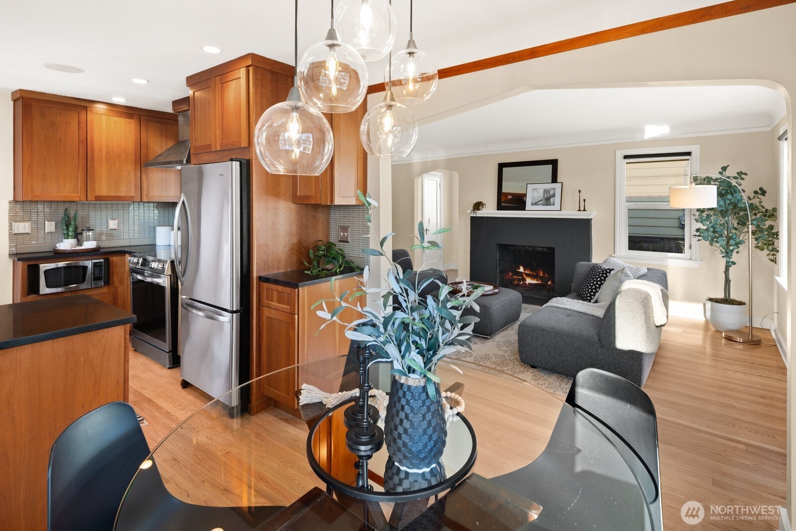 2106 NW 77th Street , Seattle, WA 98117