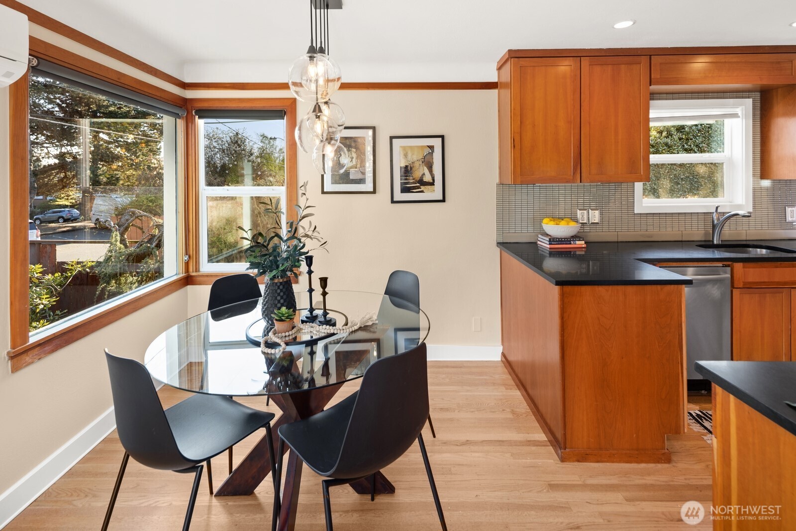 2106 NW 77th Street , Seattle, WA 98117