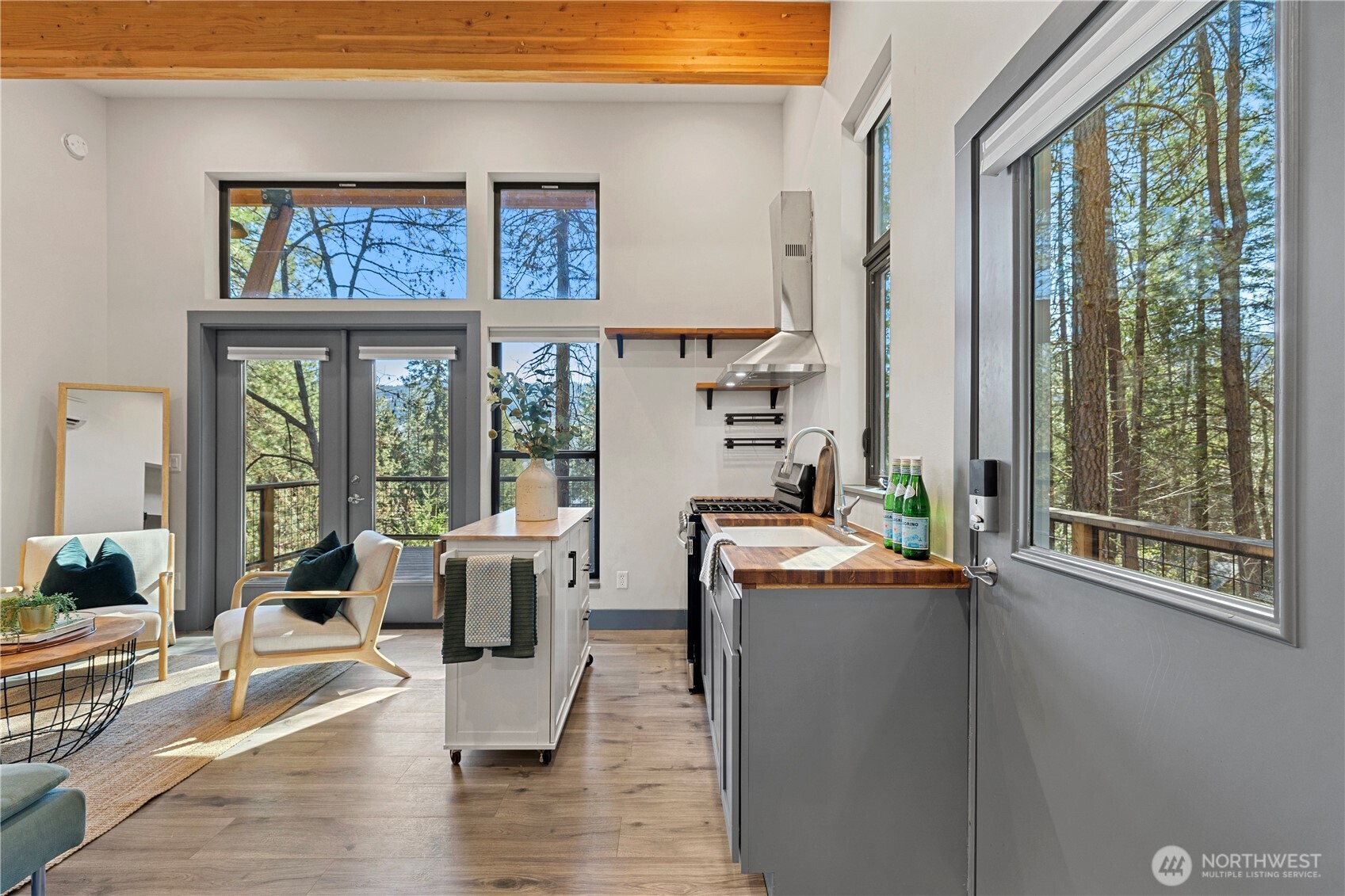 8056 Bayne Road , Leavenworth, WA 98826