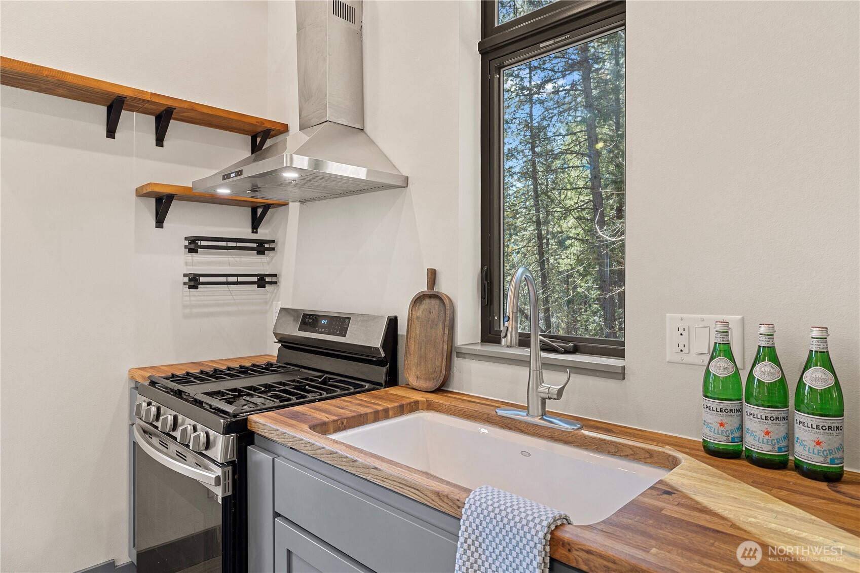 8056 Bayne Road , Leavenworth, WA 98826