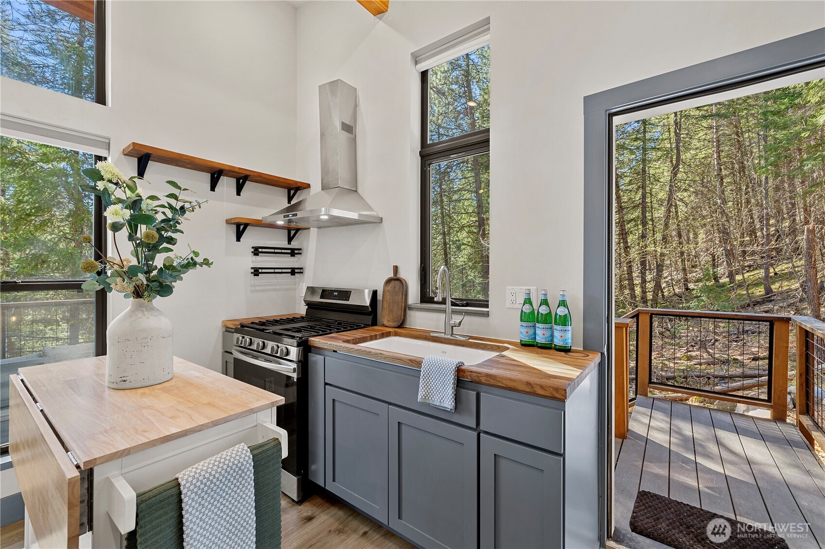 8056 Bayne Road , Leavenworth, WA 98826