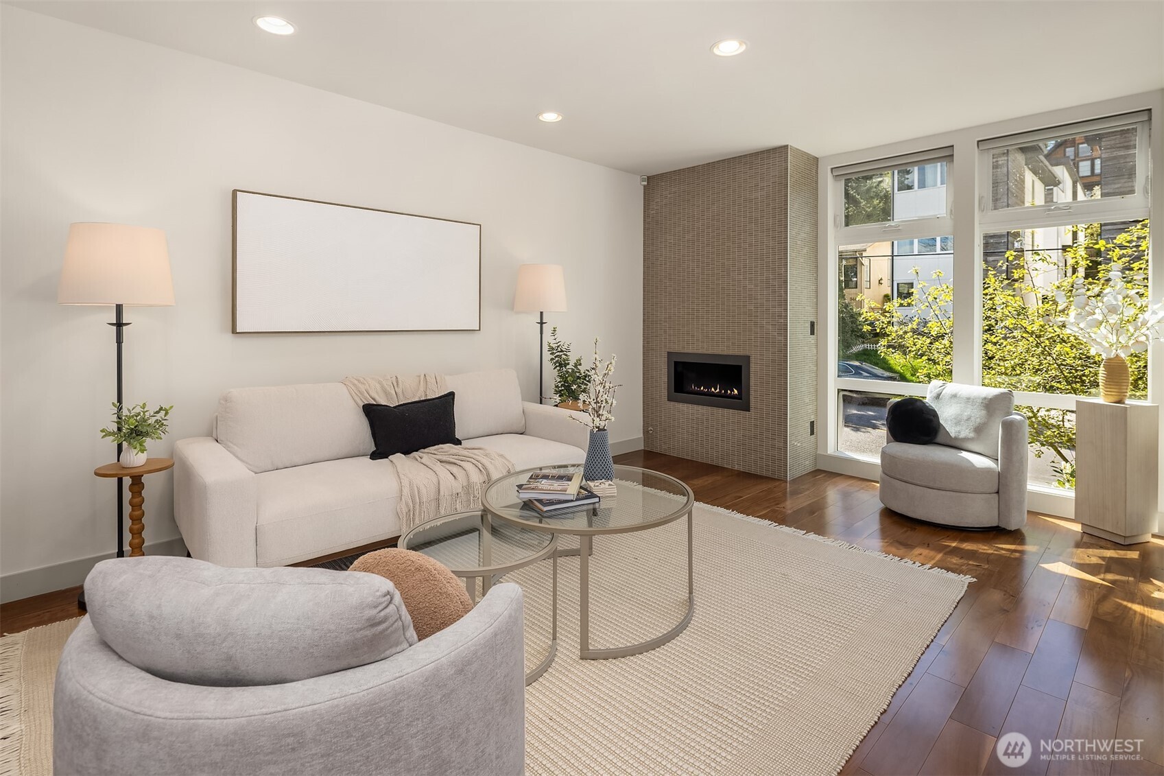 3446 B 22nd Avenue W, Seattle, WA 98199