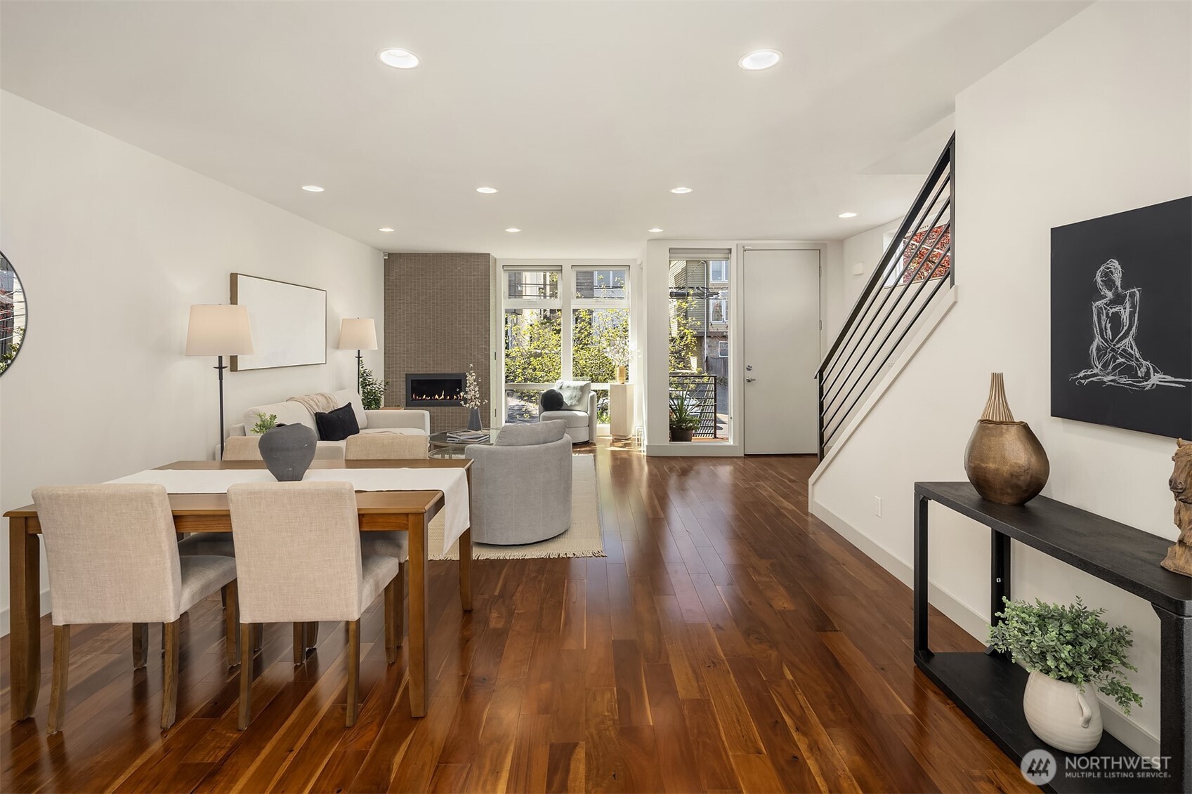 3446 B 22nd Avenue W, Seattle, WA 98199