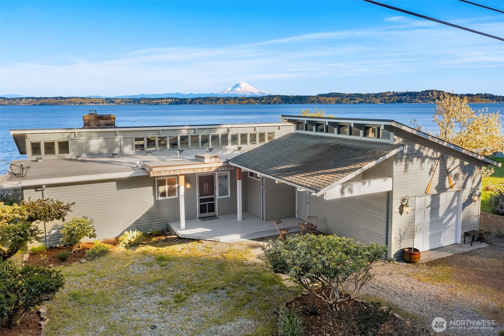 27518 Sandy Shores Drive SW, Vashon, WA 98070-0000