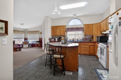2305 Cherry Blossom Drive , Ephrata, WA 98823 - Photo 5