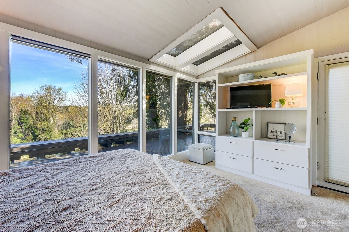 7802 NE 170th Street , Kenmore, WA 98028