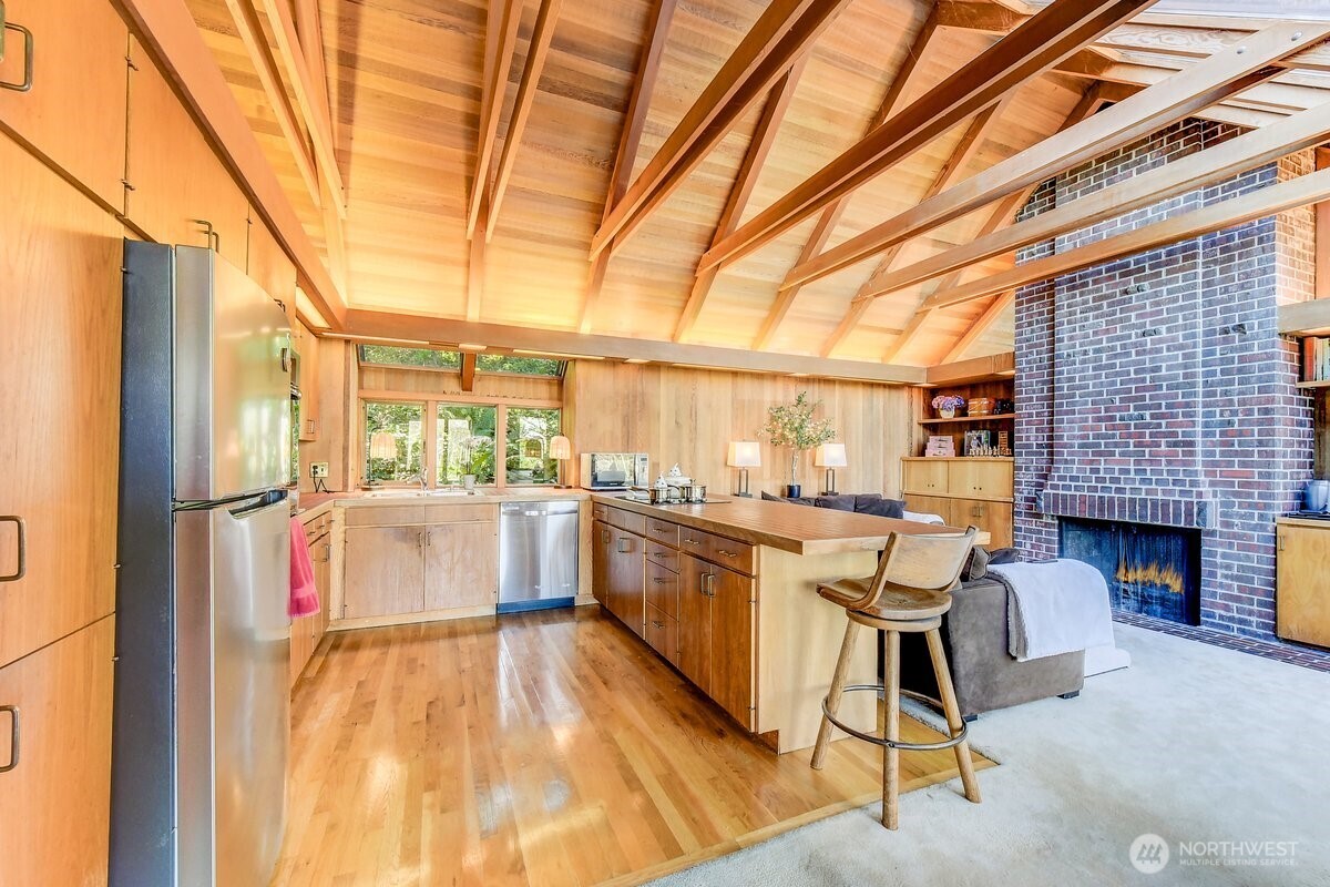 7802 NE 170th Street , Kenmore, WA 98028