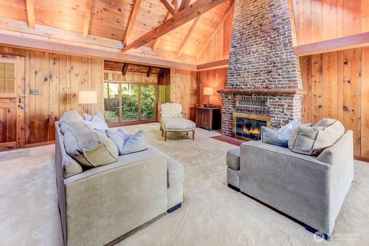 7802 NE 170th Street , Kenmore, WA 98028