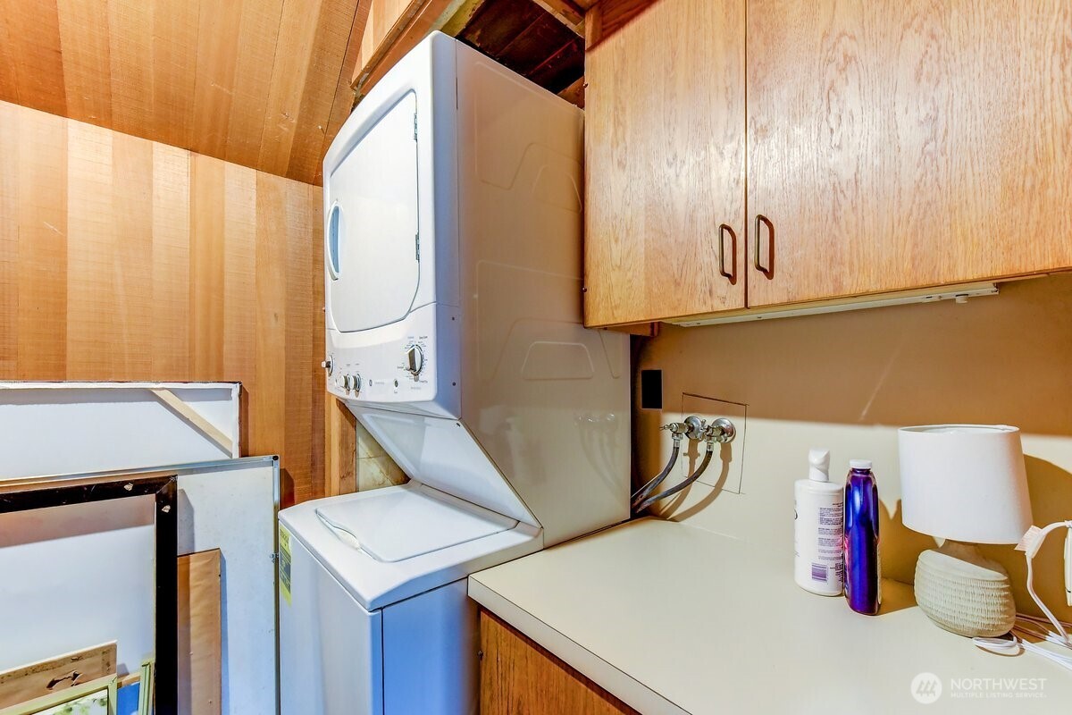 7802 NE 170th Street , Kenmore, WA 98028