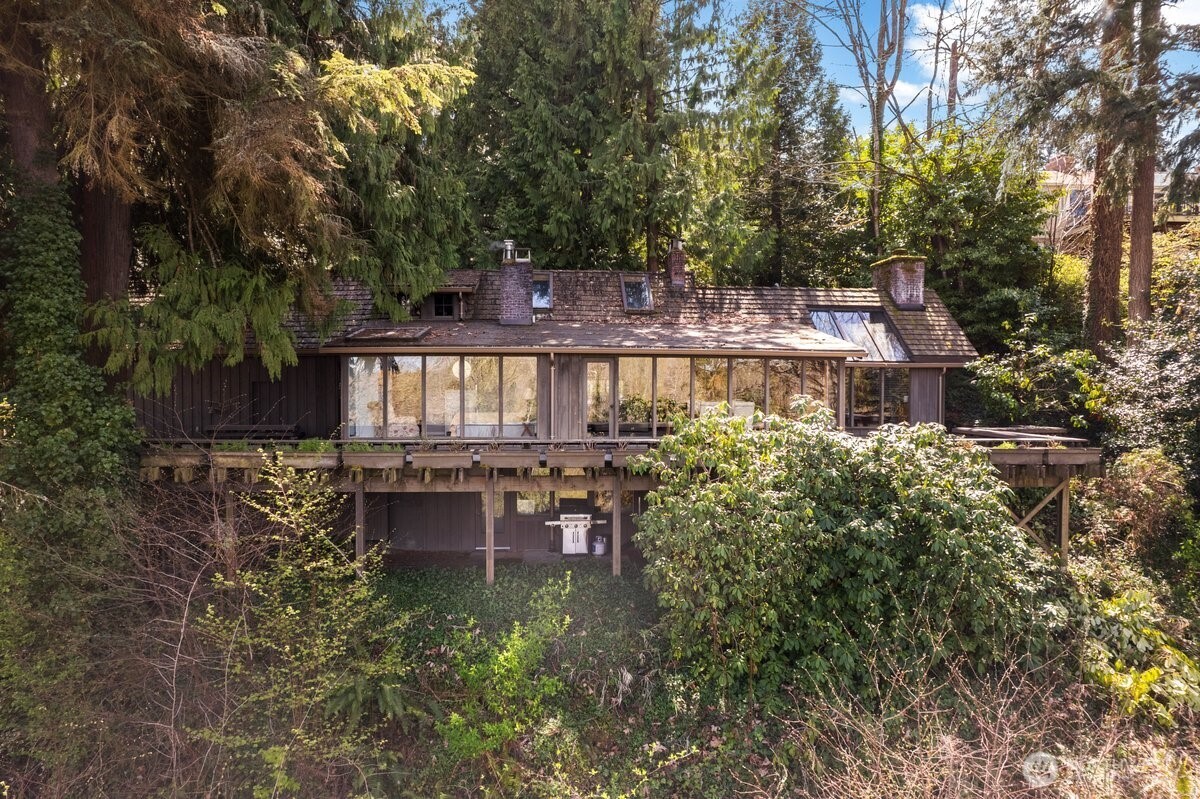 7802 NE 170th Street , Kenmore, WA 98028