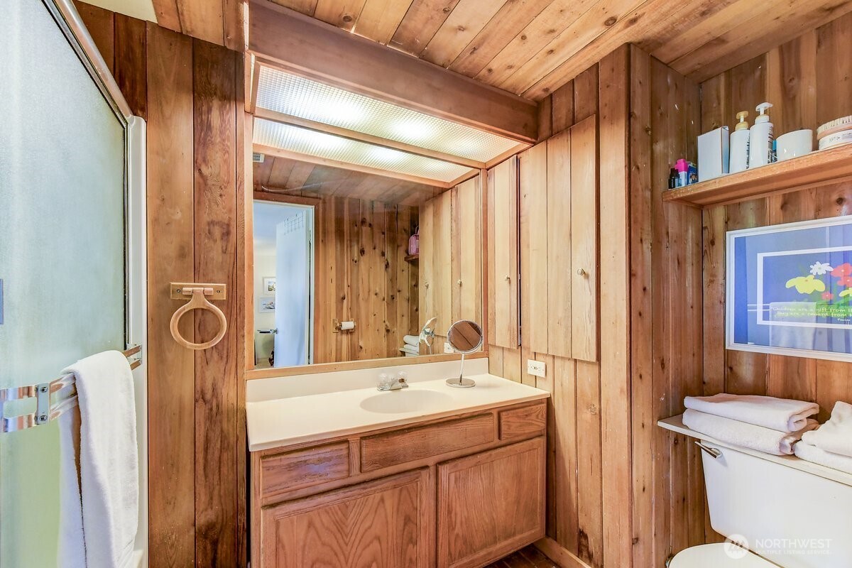 7802 NE 170th Street , Kenmore, WA 98028