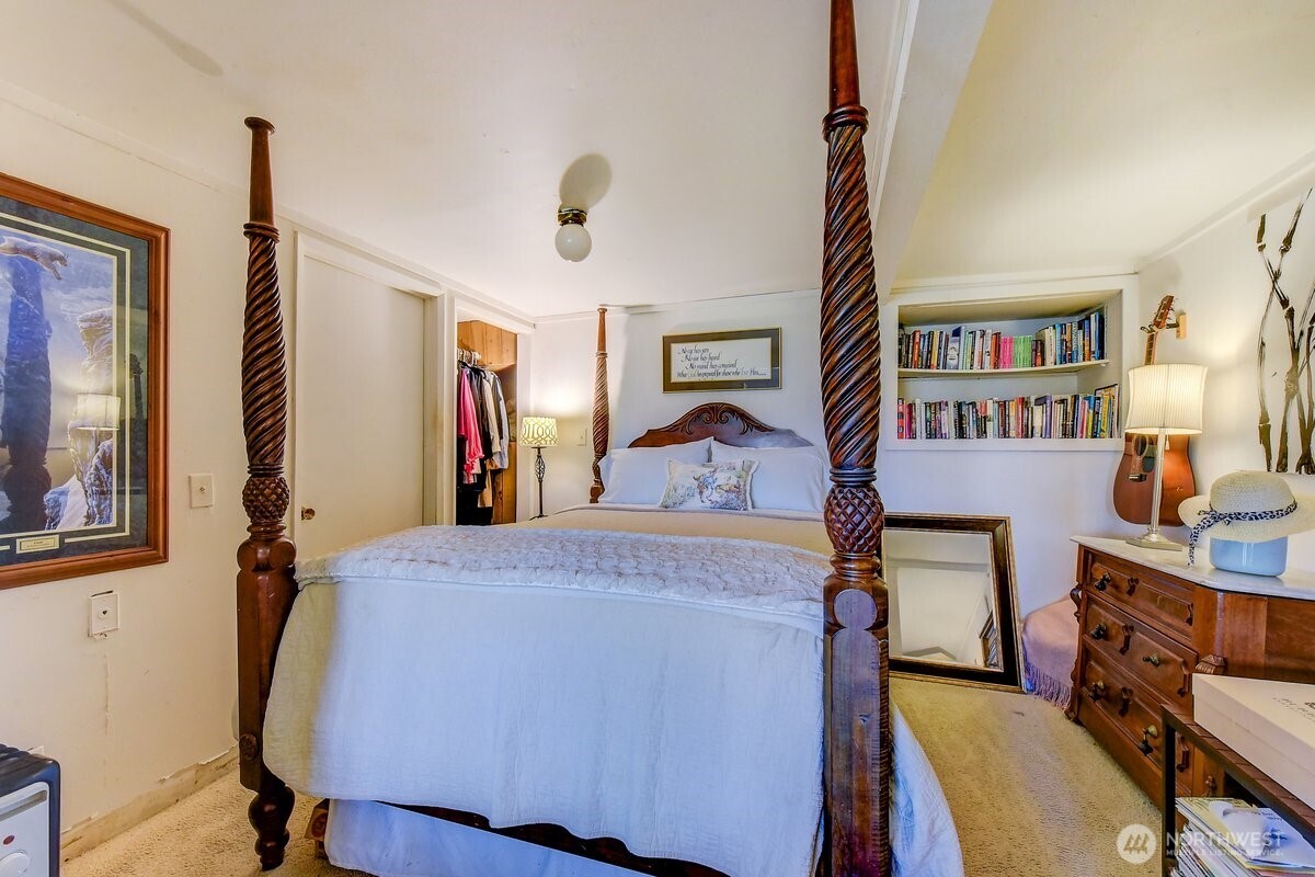 7802 NE 170th Street , Kenmore, WA 98028