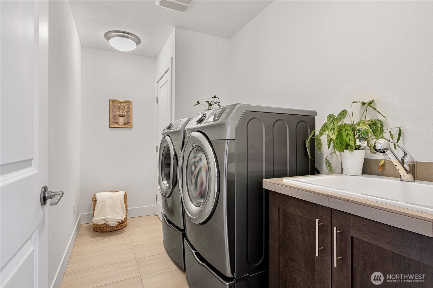 9417 132nd AVE NE , Kirkland, WA 98033