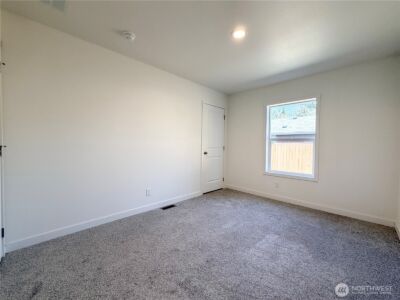 202 S 9th Avenue , Kelso, WA 98626 - Photo 11