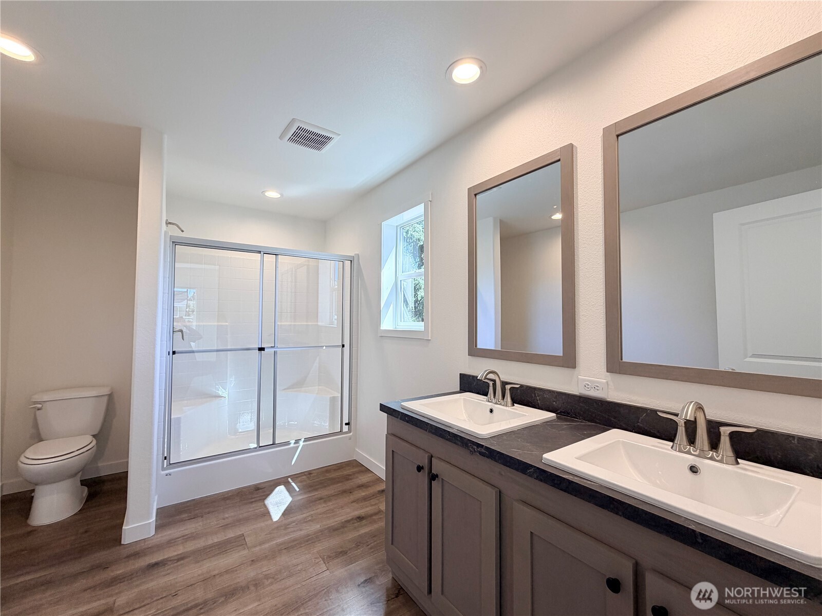 202 S 9th Avenue , Kelso, WA 98626