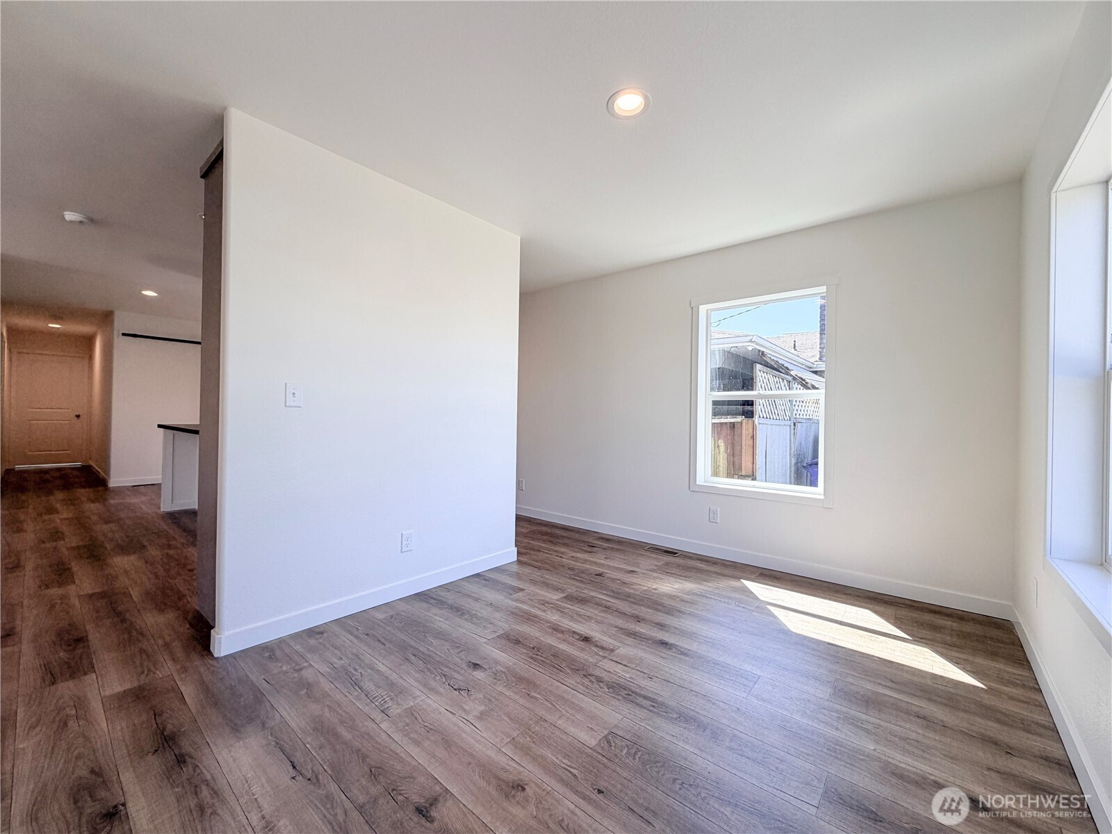 202 S 9th Avenue , Kelso, WA 98626