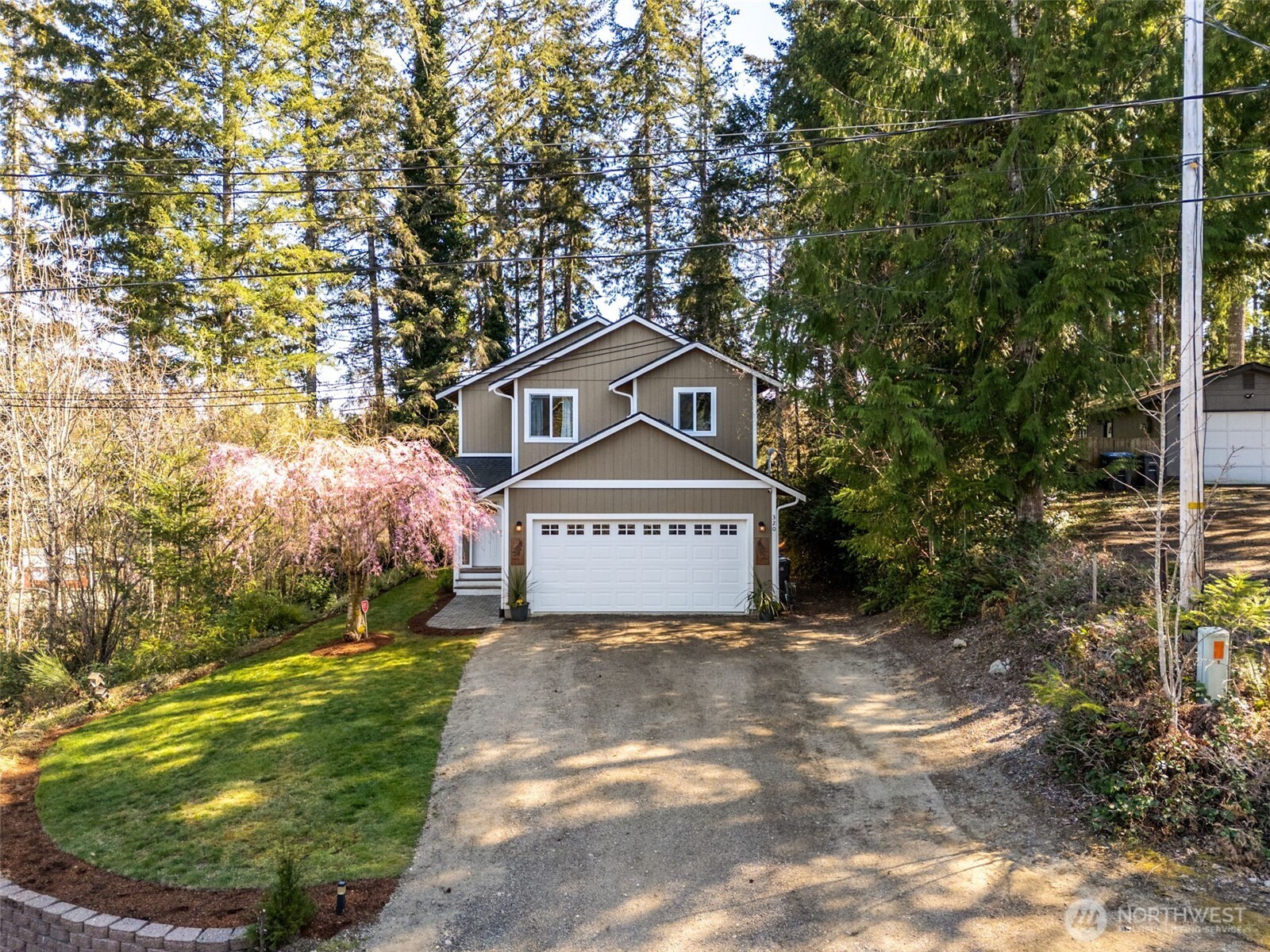 320 E Road of Tralee , Shelton, WA 98584