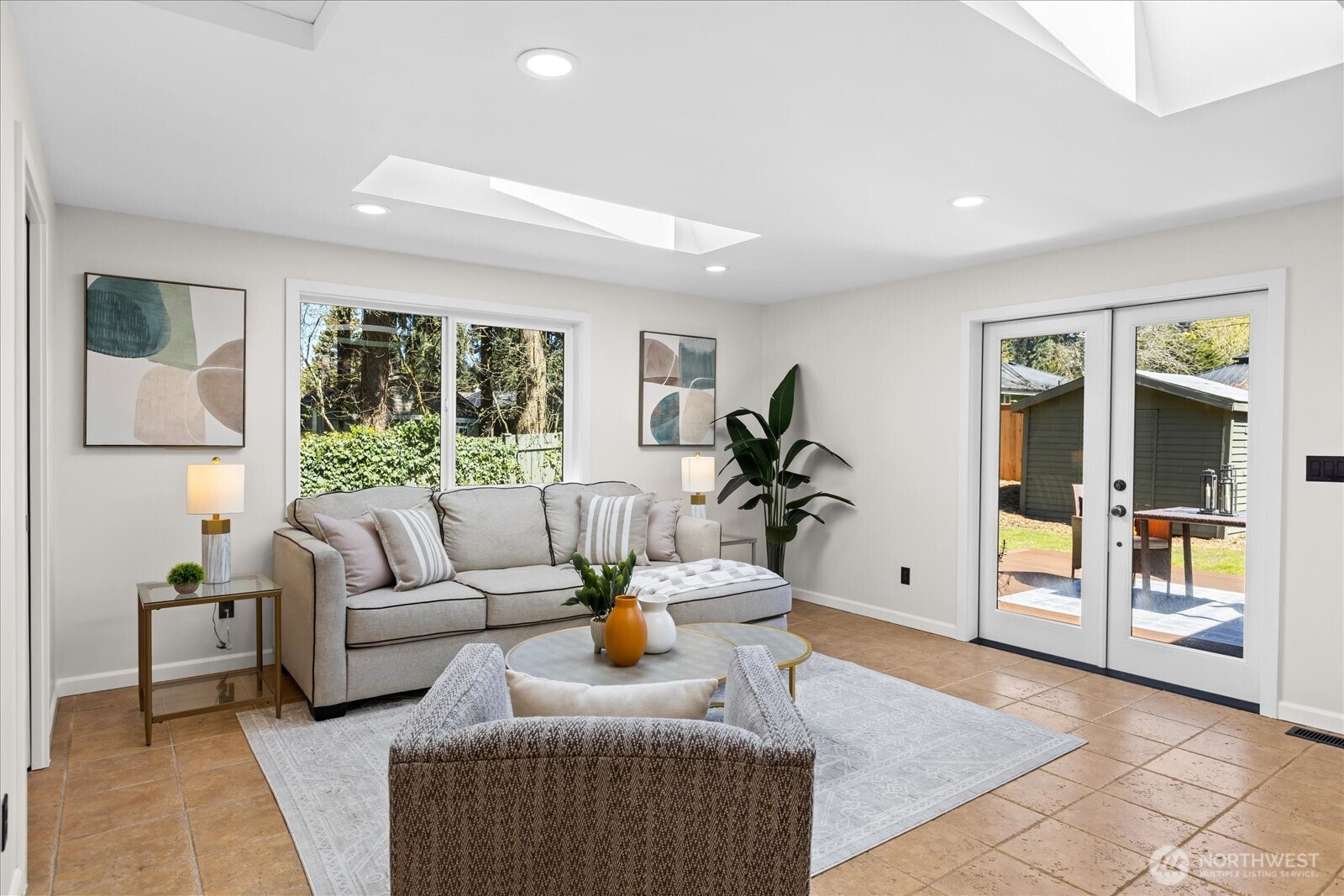 10601 242nd Place SW, Edmonds, WA 98020
