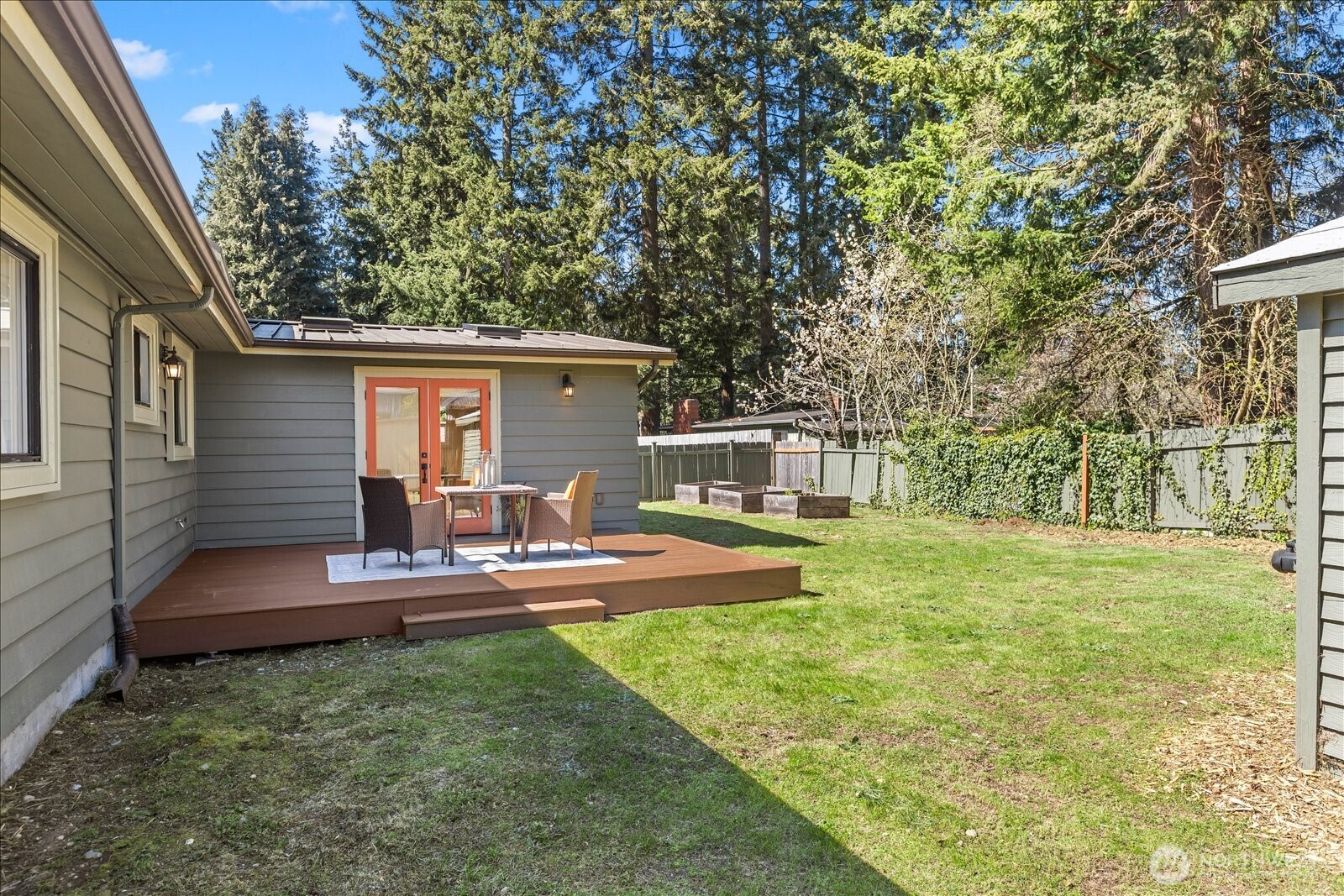 10601 242nd Place SW, Edmonds, WA 98020