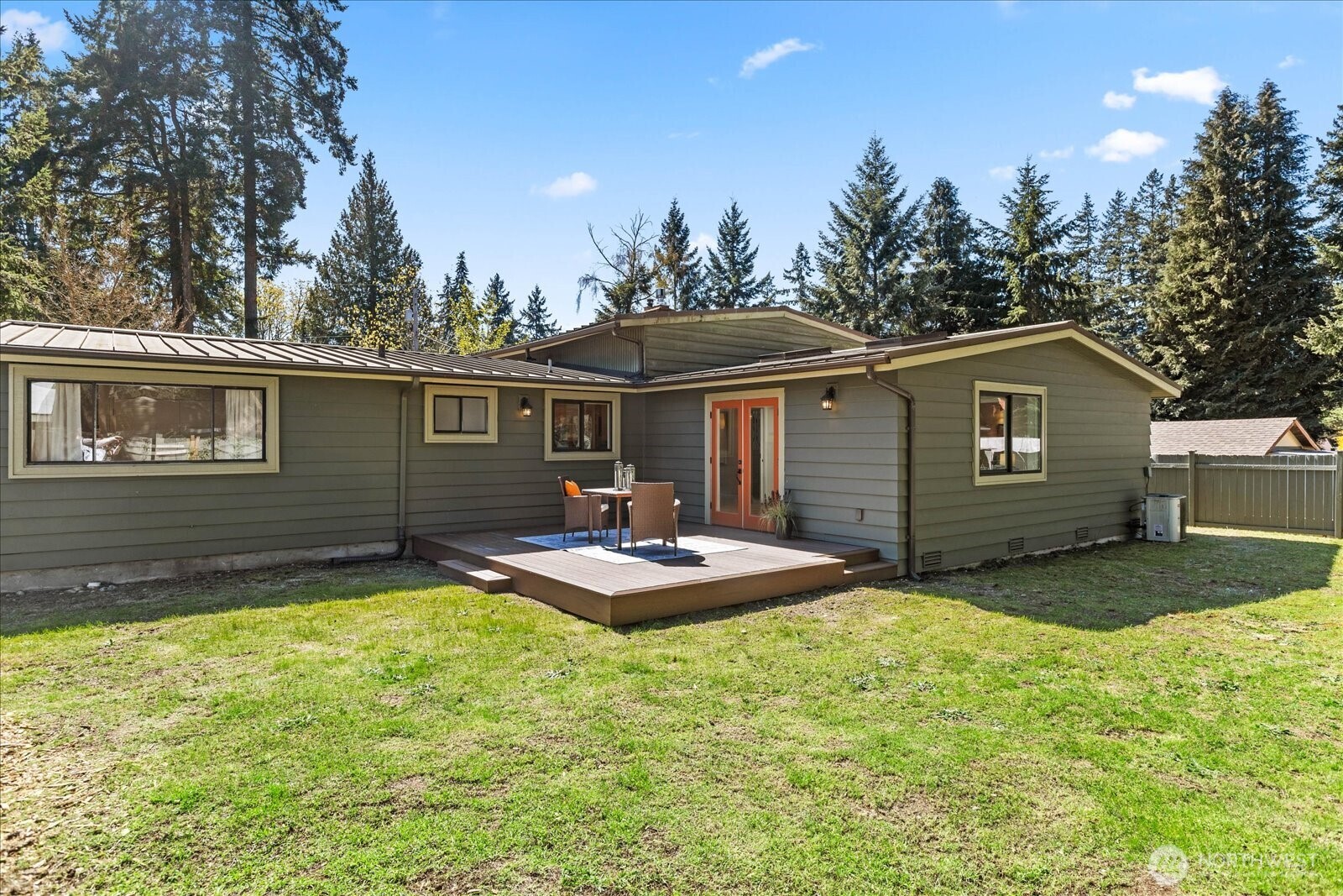 10601 242nd Place SW, Edmonds, WA 98020