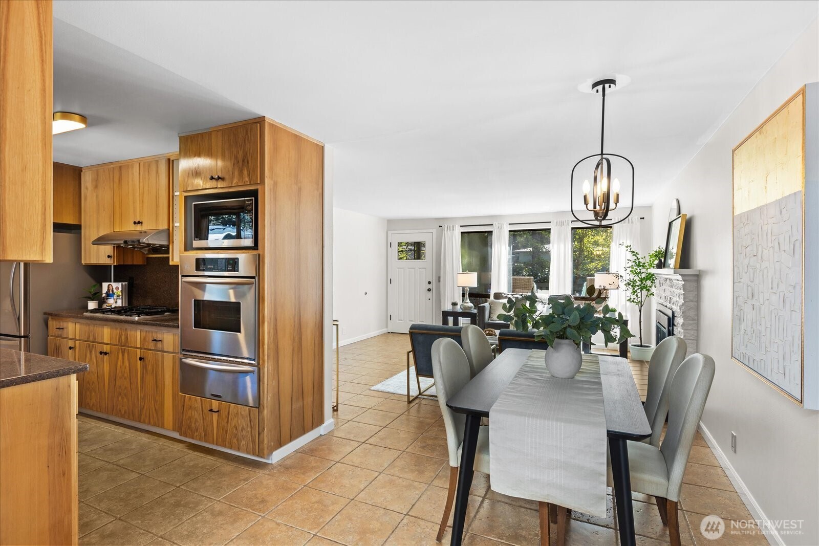 10601 242nd Place SW, Edmonds, WA 98020
