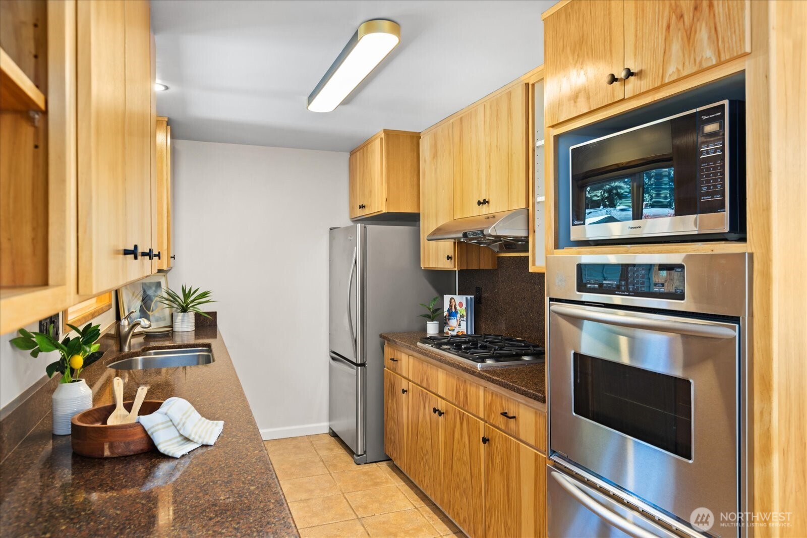 10601 242nd Place SW, Edmonds, WA 98020