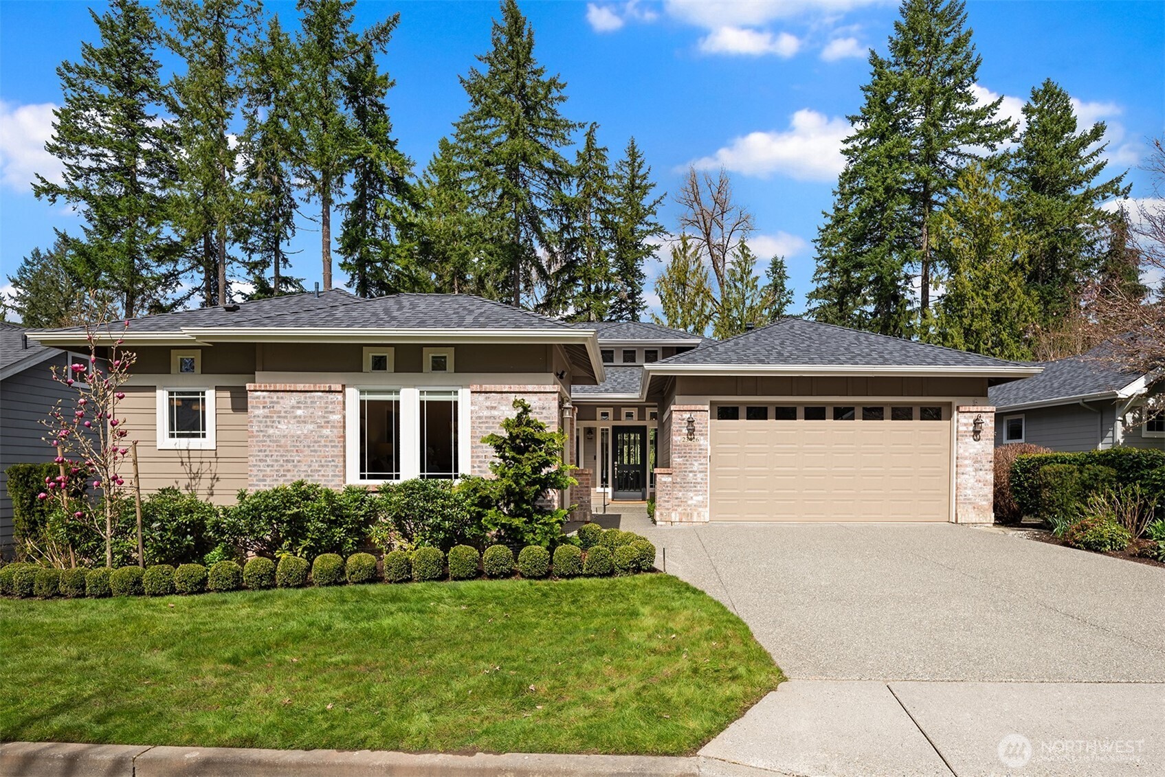 23426 NE 129th Court , Redmond, WA 98053-5639