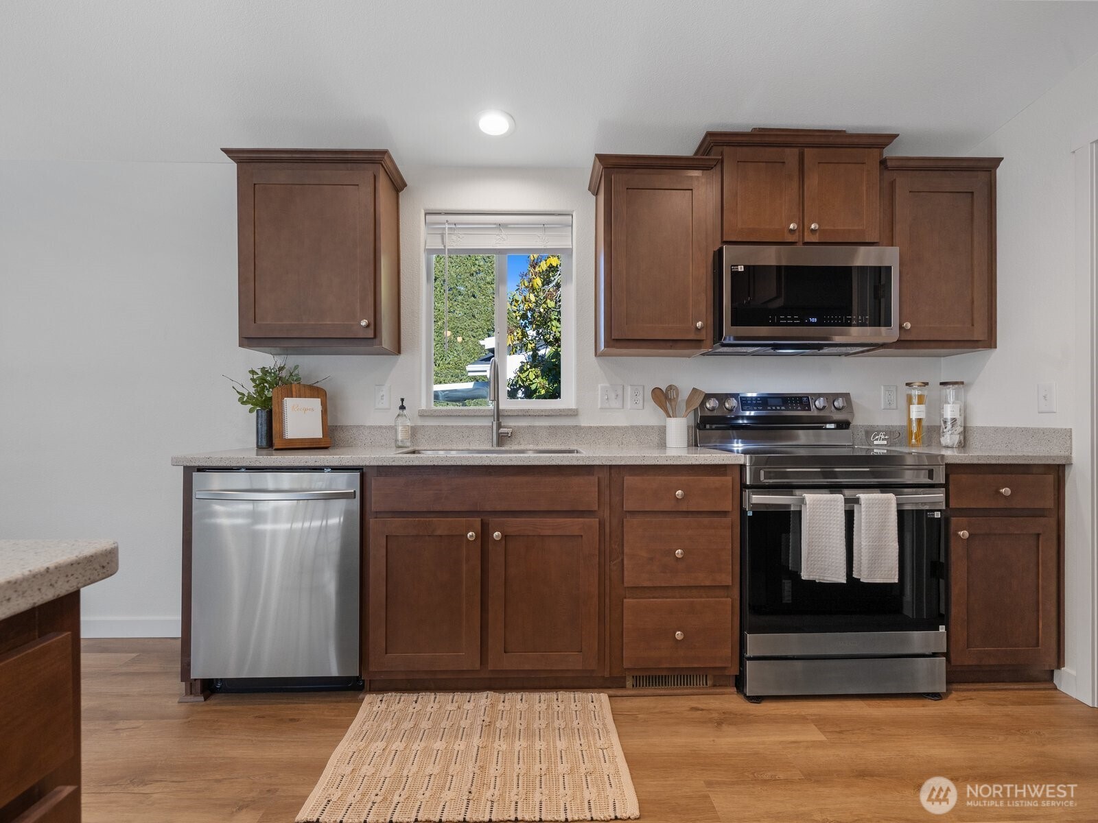 23825 15th Avenue SE #101, Bothell, WA 98021