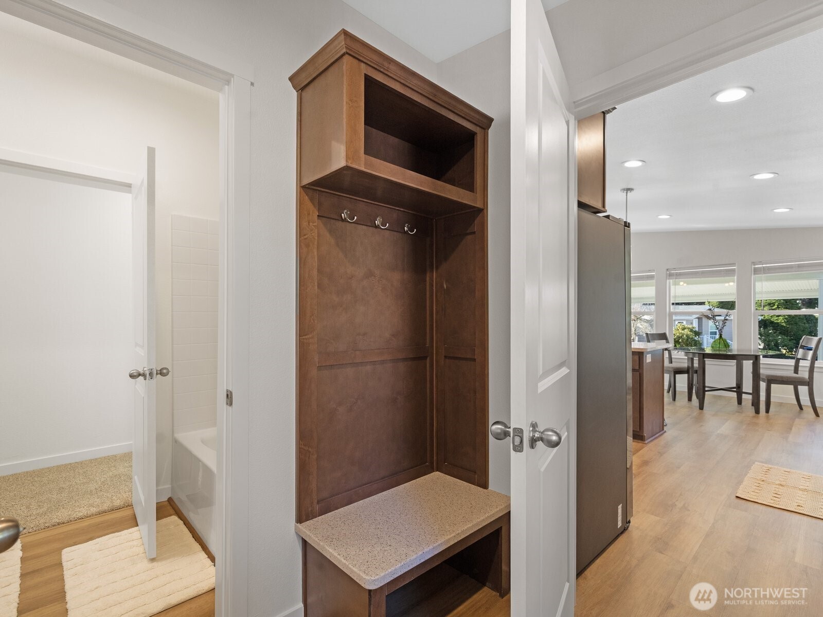 23825 15th Avenue SE #101, Bothell, WA 98021