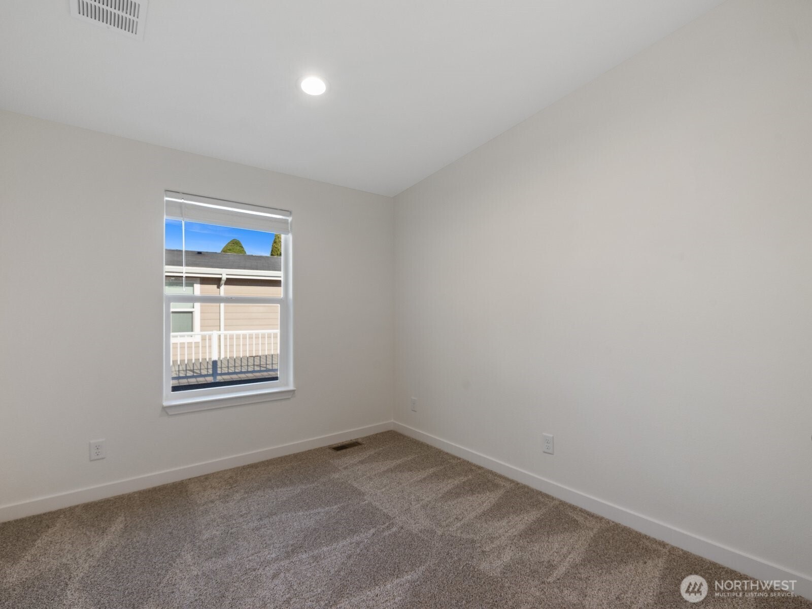 23825 15th Avenue SE #101, Bothell, WA 98021