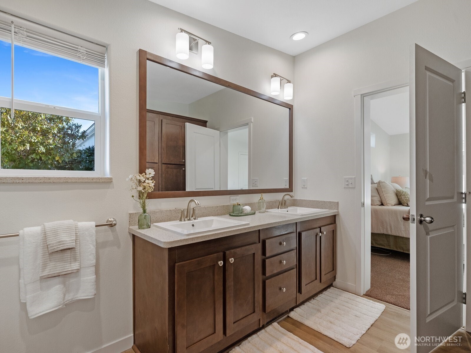 23825 15th Avenue SE #101, Bothell, WA 98021