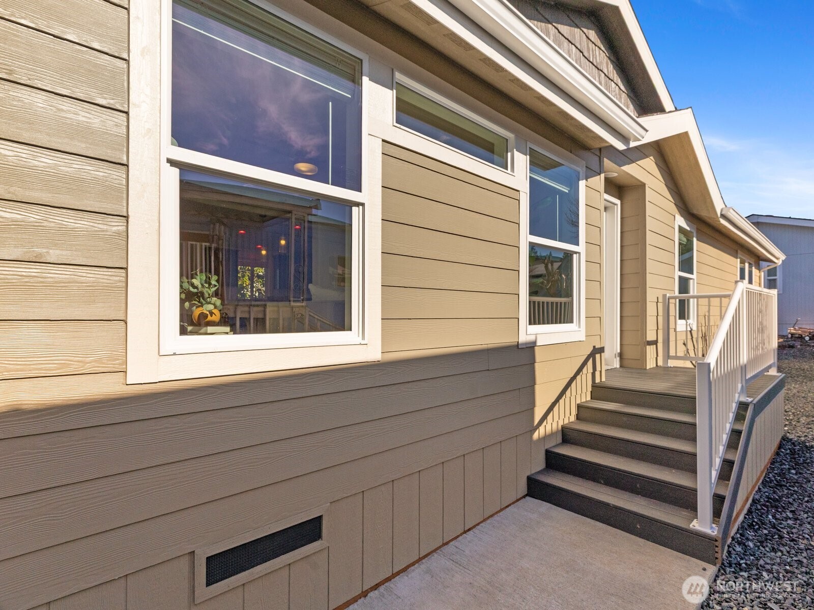 23825 15th Avenue SE #101, Bothell, WA 98021